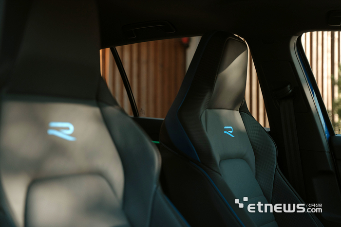 폭스바겐 골프 R 버킷 시트